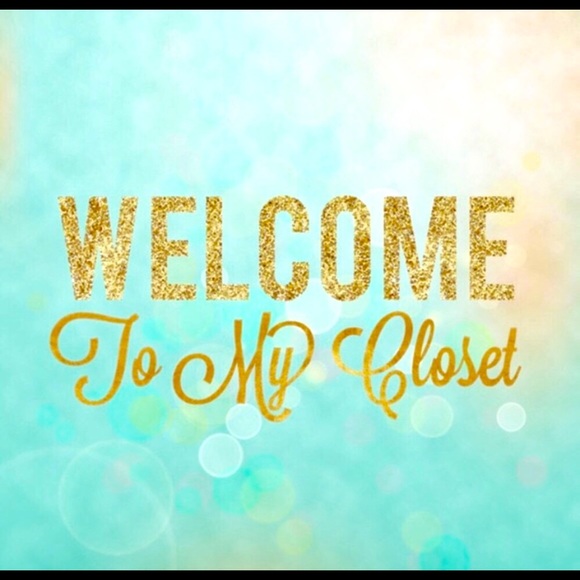 Meet Your Posher ☕️ - Picture 2 of 5